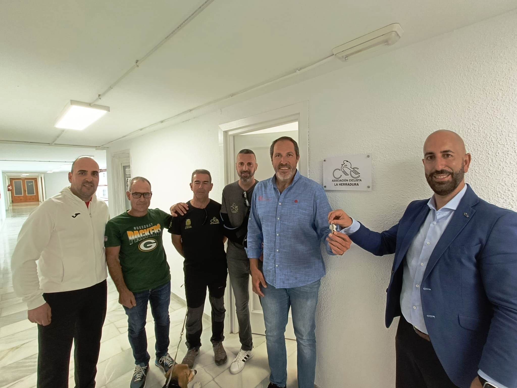 La Tenencia de Alcalda de La Herradura  cede un local social al Club A C. La Herradura